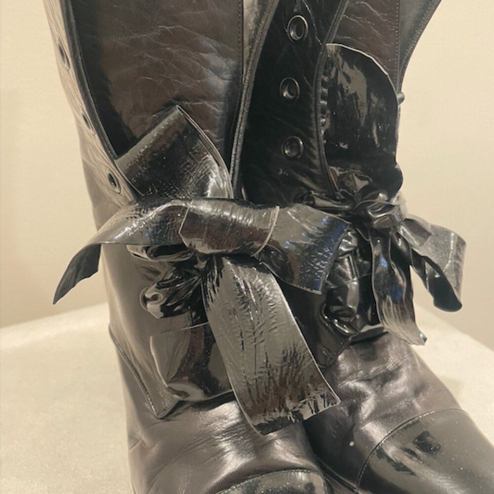 Chanel Vintage Black Patent Leather Lace Up Boots c1994 - Picture 5 of 9
